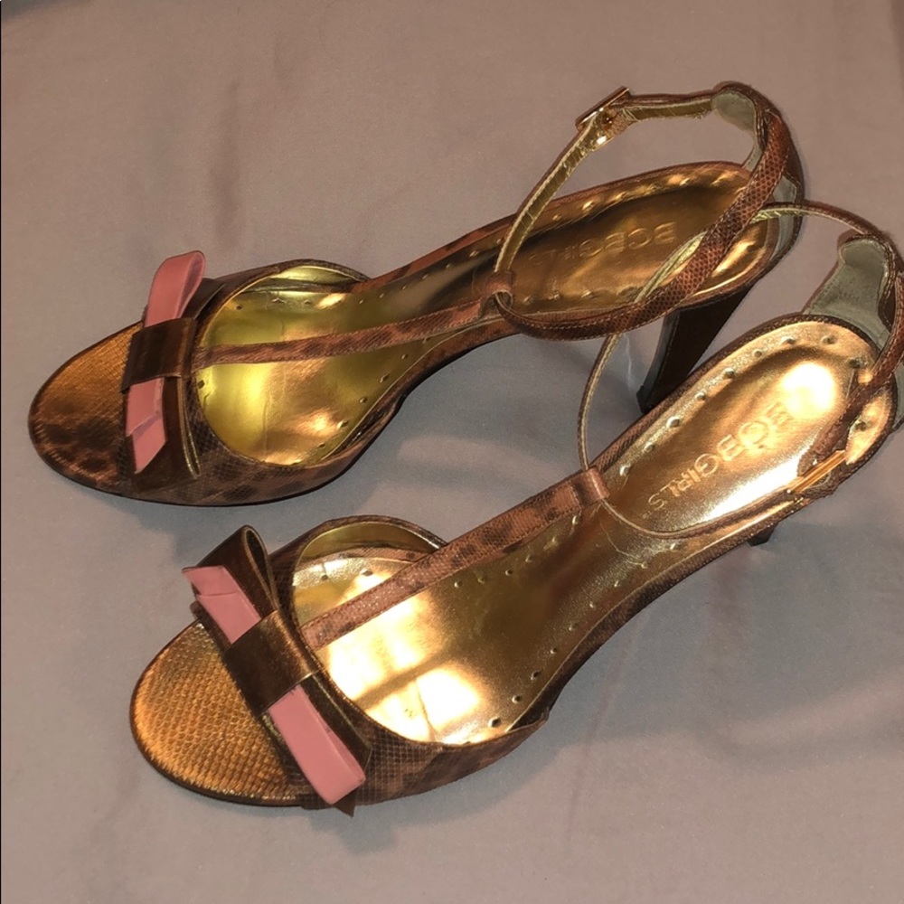 BCBGirls Renda Bronze Leopard Print &RosiePink Bow